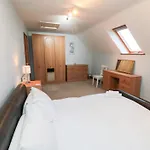 Wheelhouse בית נופש